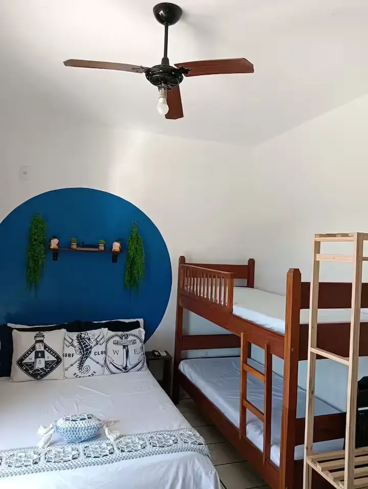 Quarto do apartamento 5 do Residencial Costão da Gamboa (foto 2)