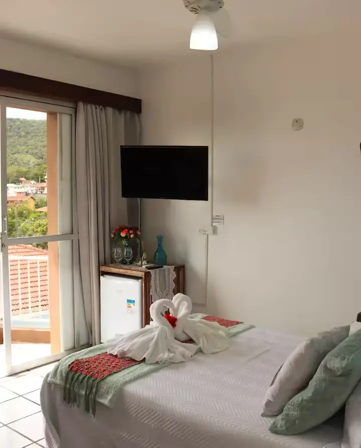 Quarto do apartamento 10 do Residencial Costão da Gamboa (foto 6)